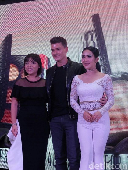 Wow, Mario Dedivanovic Samakan Syahrini dengan Kim Kardashian Wow, Mario Dedivanovic Samakan Syahrini dengan Kim Kardashian
