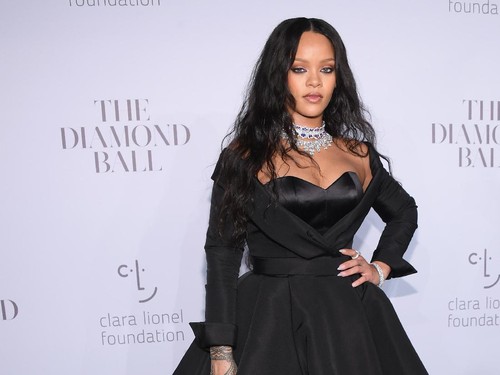 Rilis 40 Foundation, Ini yang Diharapkan Rihanna Rilis 40 Foundation, Ini yang Diharapkan Rihanna