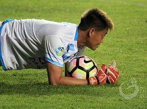 Kurnia Meiga, dari Lelang Medali sampai Jualan Emping