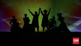 Sebagai penutup, dua lagu karya Ifa Fachir (penata musik) dan Simhala Avadana dibawakan oleh seluruh pemeran sebagai tanda apresiasi kepada Benyamin. Lagu itu berjudul 'Karya Untukmu' dan 'Muke Kampung Rejeki Kota' yang terinspirasi dari banyak judul lagu Benyamin. (CNN Indonesia/ Hesti Rika)