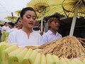 FOTO: Mensyukuri Hasil Bumi di Lereng Ciremai