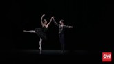 Spartacus Pas de deux ini merupakan perpisahan yang penuh gairah dan putus asa antara dua kekasih saat Spartacus besar berangkat untuk berperang. (CNN Indonesia/ Hesti Rika)