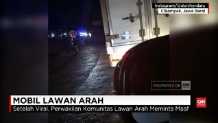 VIDEO: Komunitas Mobil yang Lawan Arah di Jalan Tol