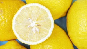 5 Manfaat Lemon untuk Kecantikan