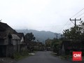Menyusuri 'Desa Mati' di Zona Merah Gunung Agung
