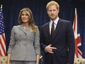 Makna Simbol Tangan Pangeran Harry untuk Melania Trump