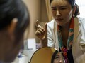 Tren 'Menyulap' Wajah yang Tak Selalu Indah