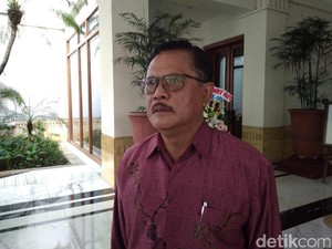 Profil Dai Bachtiar, Sosok Kebanggaan Bupati Indramayu Nina Agustina