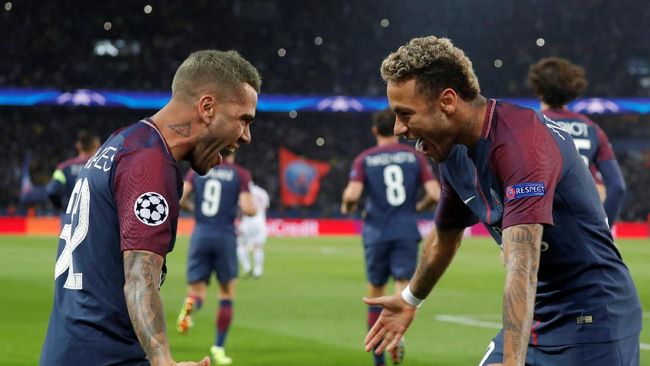 Kaya dan Terkenal, Neymar Disamakan Alves dengan Ronaldo