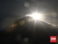 Gubernur Bali Tetapkan Status Darurat Pengungsi Gunung Agung