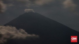 Aktivitas Gempa Vulkanik Gunung Agung Menurun