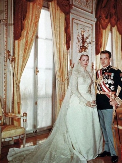 5 Fakta Tentang Gaun Pengantin Grace Kelly  yang Belum Kamu 