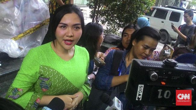 Diperiksa Polisi, Vicky Shu Bantah Disponsori First Travel