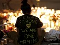 FOTO: Lentera dan Bunga untuk Korban Penembakan Las Vegas