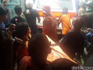 Tewasnya Ibu-Anak yang Terjebak Kebakaran Pabrik Keripik di Kota Malang