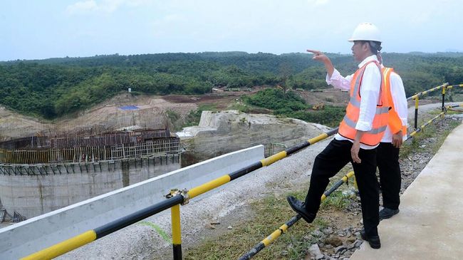 Jokowi Sudah Bagikan Langsung 140 Ribu Sertifikat Tanah