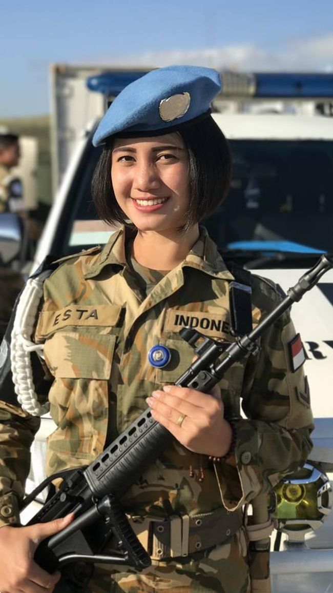 Ini Estarina Tni Cantik Yang Curi Perhatian Netizen Saat Bertugas Di