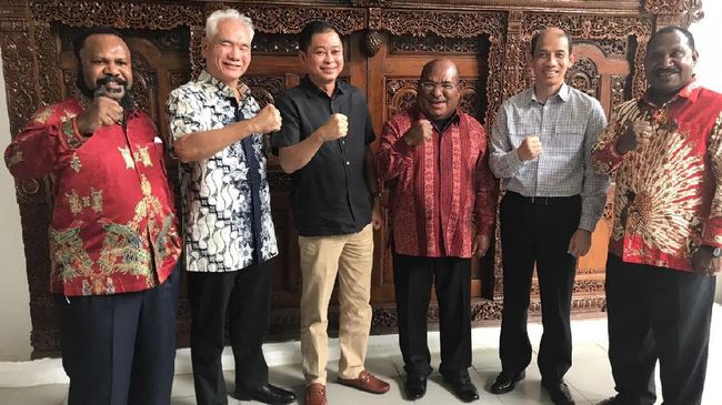 Jokowi Kasih Masyarakat Papua 10 Persen Saham Freeport