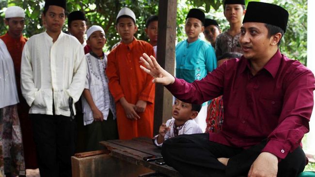 Tegas Dukung Jokowi, Yusuf Mansur Sebut Islam Indonesia Wangi