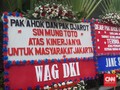 Karangan Bunga di Balai Kota DKI Terus Bertambah