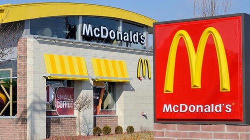 Satpam yang Minta Hijabers Lepas Jilbab di McDonalds London Dipecat Satpam yang Minta Hijabers Lepas Jilbab di McDonalds London Dipecat