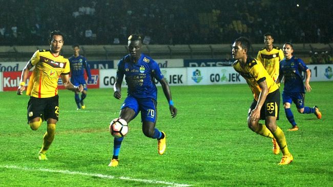 Persib Siap Hadapi Piala Presiden Bersama N'Douassel