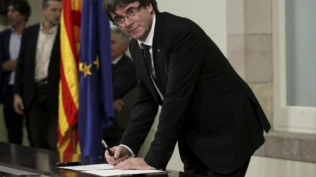 Spanyol: Puigdemont Tak Lagi Jadi Presiden Catalonia