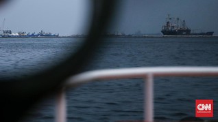 Kapal Layar Polandia 'Dar Mlodziezy' Berlabuh di Jakarta