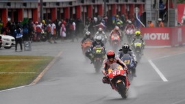 FOTO: Marquez dan Dovizioso Unjuk Gigi di Motegi