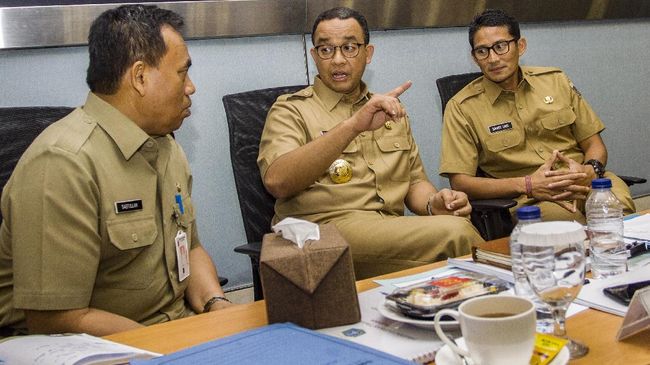 Pascalibur Tahun Baru, Anies-Sandi Janji Sidak PNS Hari Ini