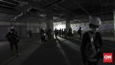 Proyek mass rapid transit (MRT) Jakarta fase satu ditargetkan mencapai 90 persen pada akhir tahun. (CNNIndonesia/Safir Makki)