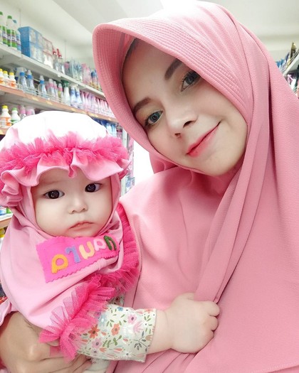  Foto Gemas Ini Naura Alaydrus Bayi 1 Tahun yang Populer 