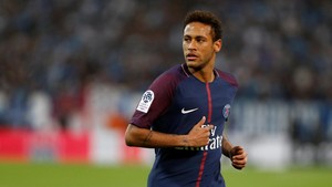 Neymar Tegaskan Bertahan di PSG