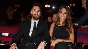 Beredar Foto Messi dan Istri Sudah Bersama Sejak Usia 10