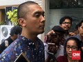 Komika Uus Bersaksi untuk Nikita Mirzani di Polda Metro Jaya