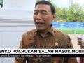 VIDEO: Hindari Wartawan, Wiranto Salah Masuk Mobil