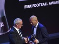 Zinedine Zidane Cetak Sejarah di Penghargaan Terbaik FIFA