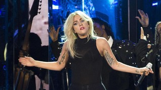 Lady Gaga Beri Kejutan di Perayaan 50 Tahun Insiden Stonewall