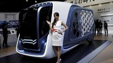 Isuzu memboyong konsep truk masa depan FD-SI. Sebagai kendaraan angkut light duty truck (truk ringan), Isuzu mengusung desain pola sarang lebah yang sekaligus berfungsi sebagai jendela dan kompartemen. (REUTERS/Toru Hanai)