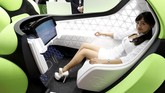 Konsep futuristik Flesby membalut bodi kendaraan dengan karet yang diklaim aman jika tak sengaja menabrak pejalan kaki. (REUTERS/Kim Kyung-Hoon)