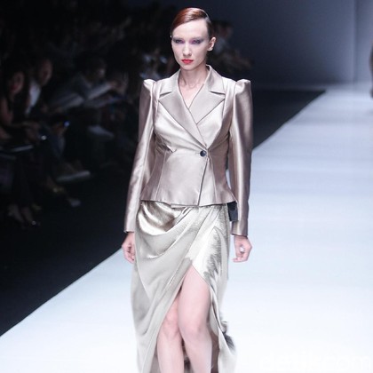 8 Tahun Berkarya, Jeffry Tan Gelar Show Tunggal di JFW 2018 8 Tahun Berkarya, Jeffry Tan Gelar Show Tunggal di JFW 2018