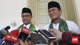 Tarawih Akbar, Euforia 212 dan 'Pukulan' untuk Anies-Sandi
