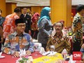 Paripurna Istimewa Buntu, Anies dan Prasetio Duduk Satu Meja