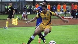 Bek Mitra Kukar Gabung Latihan Persib Bandung