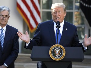 Trump Tak Jadi Pecat Jerome Powell