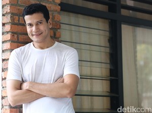 Video: Cara Adam Jordan Jaga Eksistensi 30 Tahun di Dunia Akting