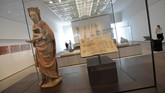 Memiliki luas total 24 ribu meter persegi, museum ini punya luasan galeri hingga 8.000 meter persegi dan menjadi museum terbesar di Semenanjung Arab. (AFP PHOTO / GIUSEPPE CACACE)