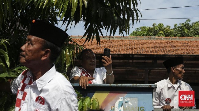 FOTO: Kereta Kencana Bawa Kahiyang Bak Putri Raja