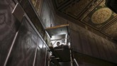 Saat era kekhalifahan Suleiman Al Qanuni (1520-1566) era Dinasti Utsmaniyah, kawasan Masjid Al-Aqsa dan Dome of the Rock dibangun secara megah dan diisi dengan berbagai mosaik. (REUTERS/Ammar Awad)