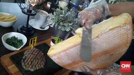 Cara Seru Menikmati Steak dan Keju